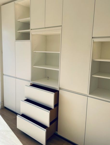 Integrated drawers: Swipe To View More Images