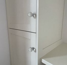 Bespoke wardrobe: Click Here To View Larger Image